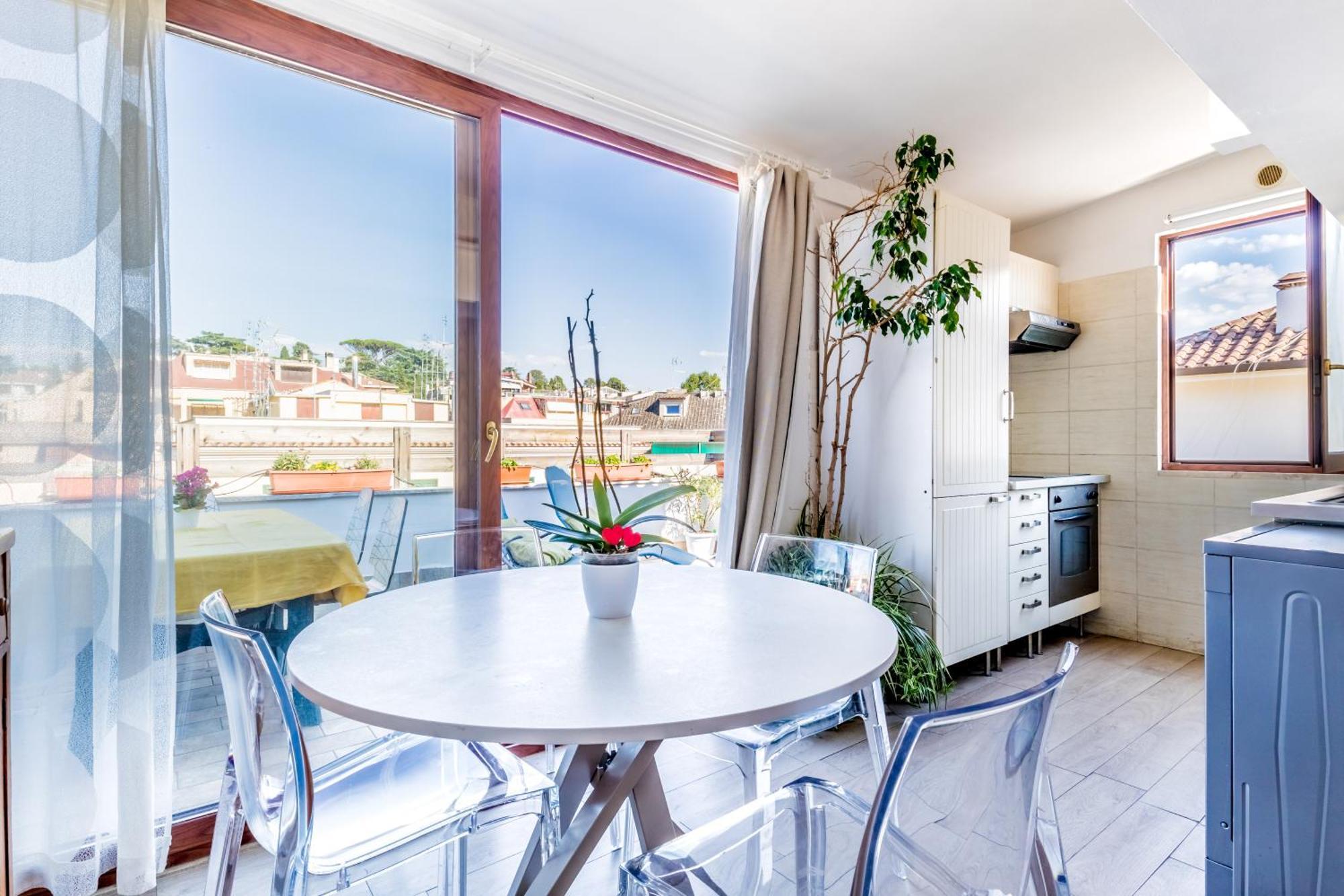 Apartmán Attico Trilocale In Zona Farnesina Řím Exteriér fotografie