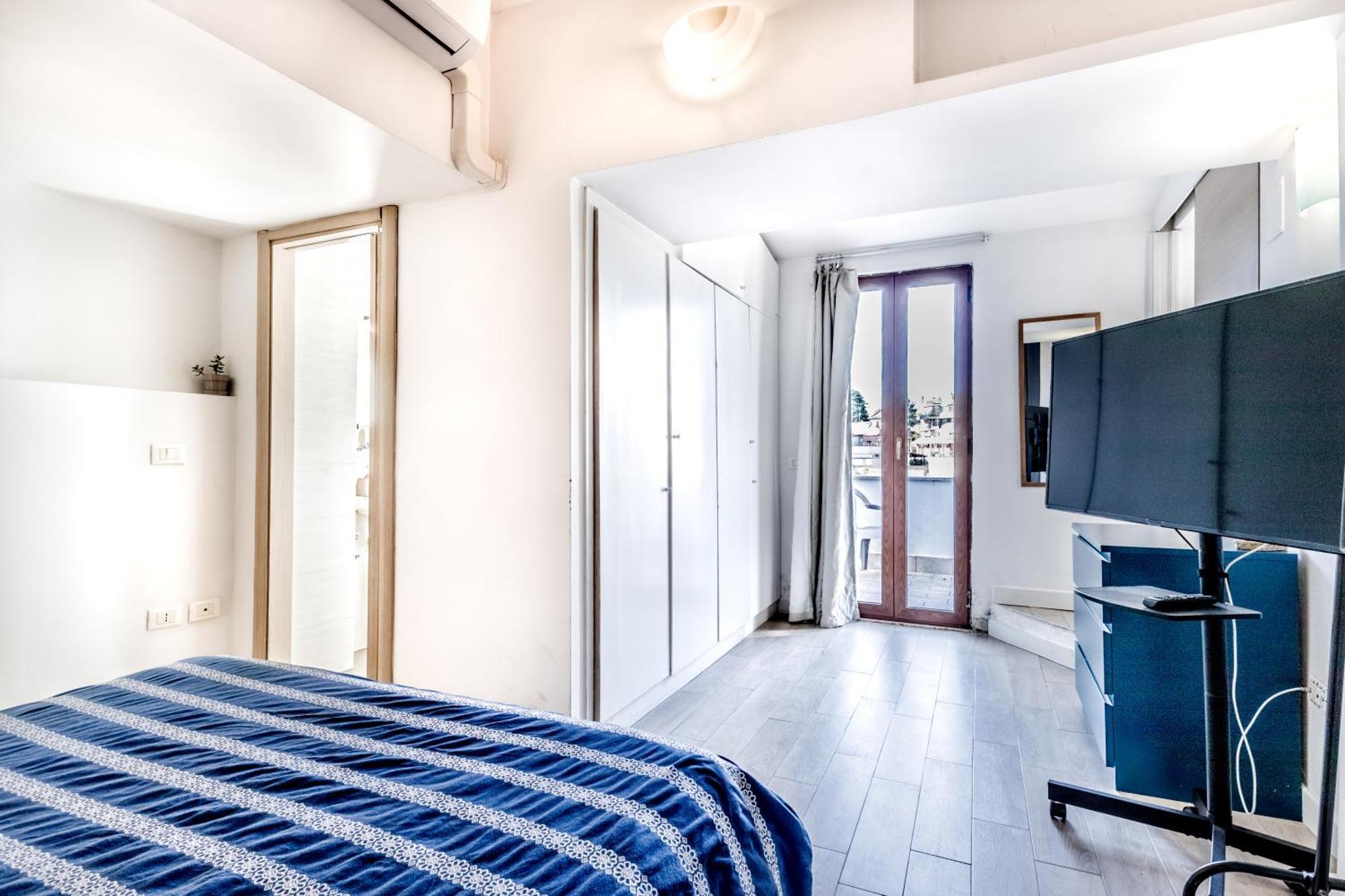 Apartmán Attico Trilocale In Zona Farnesina Řím Exteriér fotografie